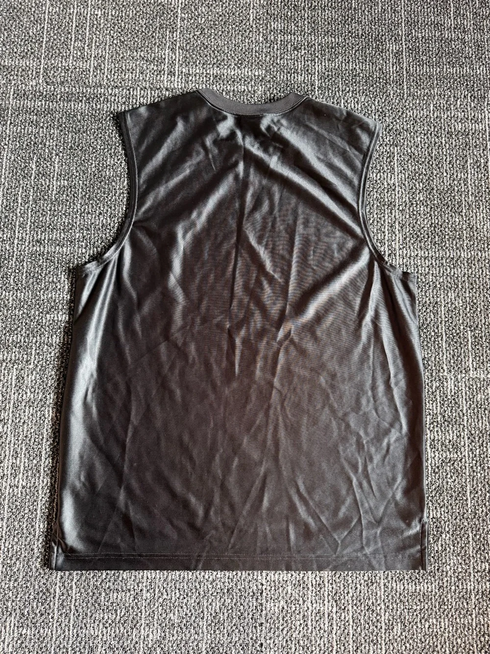 Vintage Nike Mini Center Swoosh Sleeveless Basketball T Shirt Size L Black